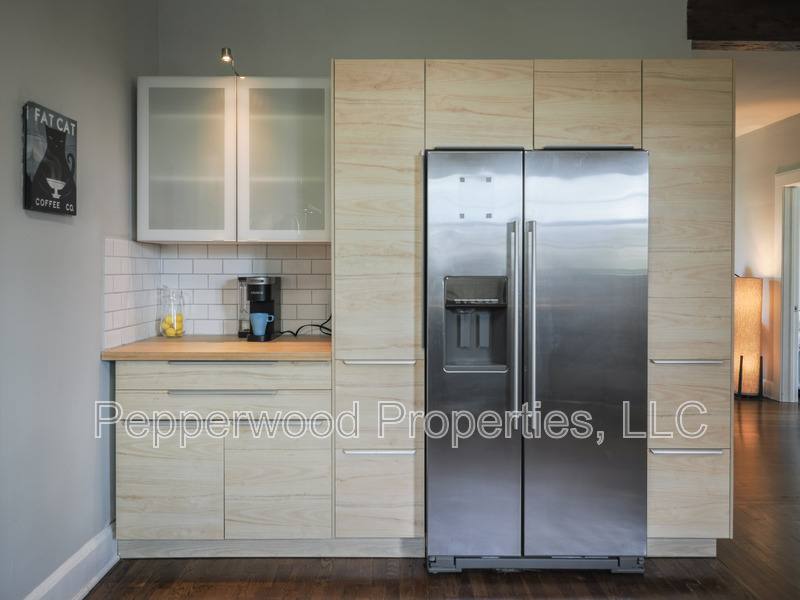 Apartment for rent at 519 E Main St #1, Spartanburg, SC 29302