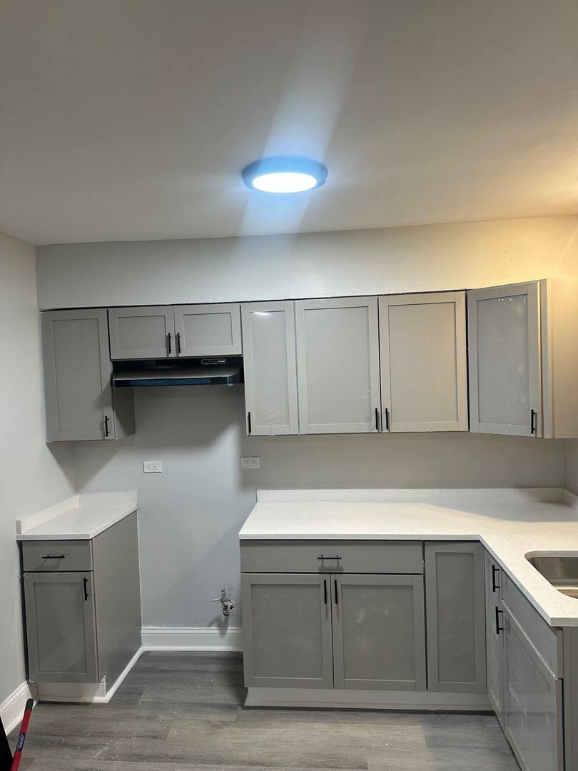 Apartment for rent at 8100 Ingleside Ave, Chicago, IL 60619
