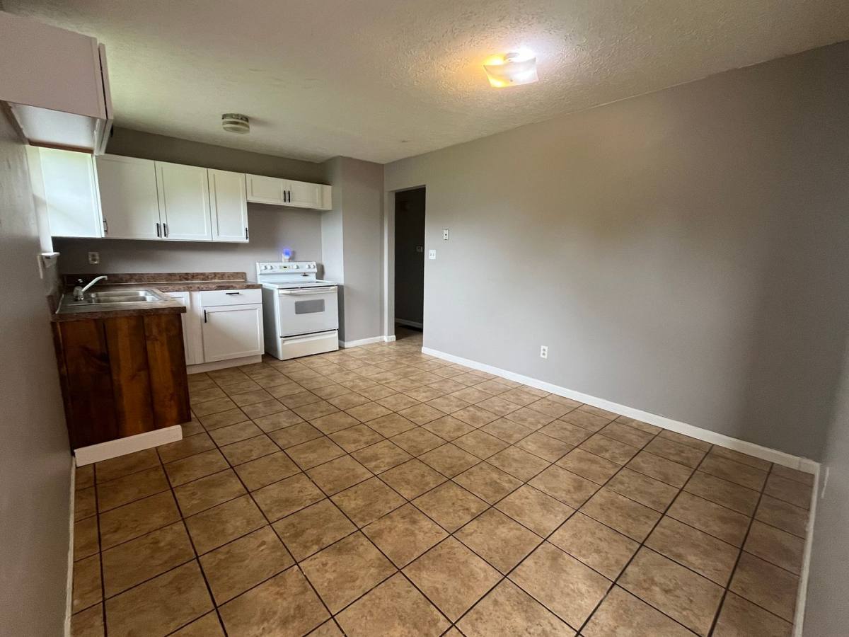 House for rent at 4920 Stokes Court, Louisville, KY 40218