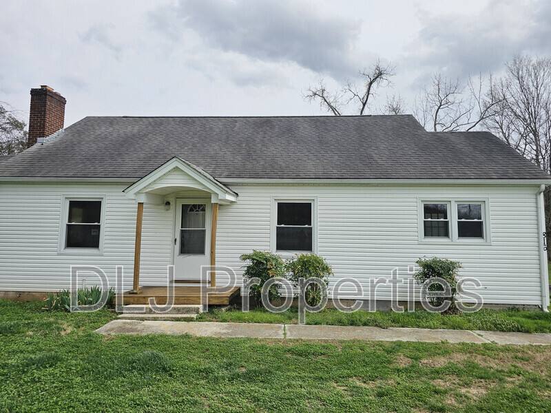 House for rent at 816 Andrew Johnson Highway, Strawberry Plains, TN 37871