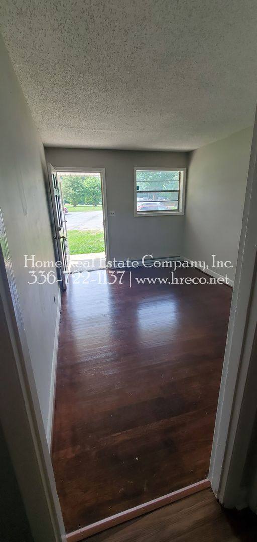 Apartment for rent at 135 E Wall St, Rural Hall, NC 27045