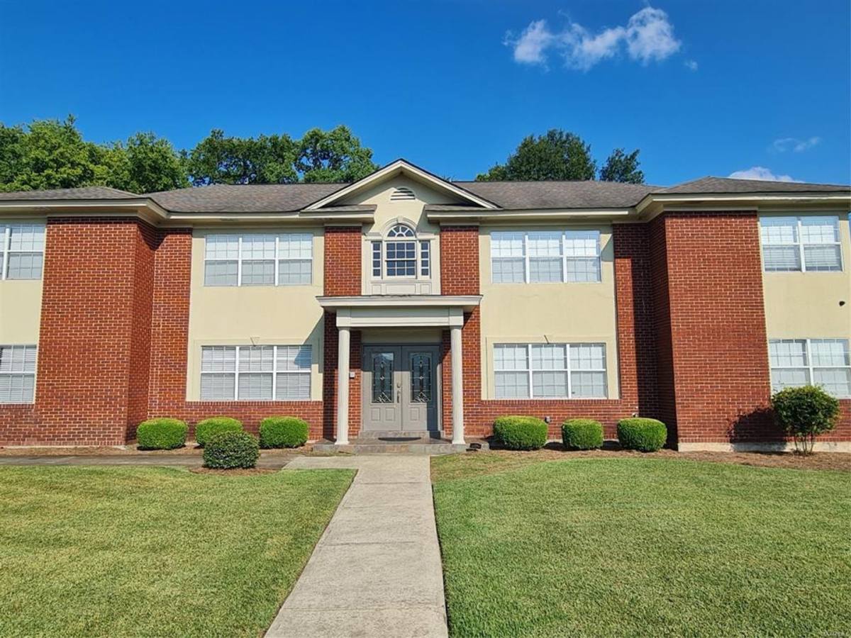 Apartment for rent at 3709 Le Bron Rd, Montgomery, AL 36111