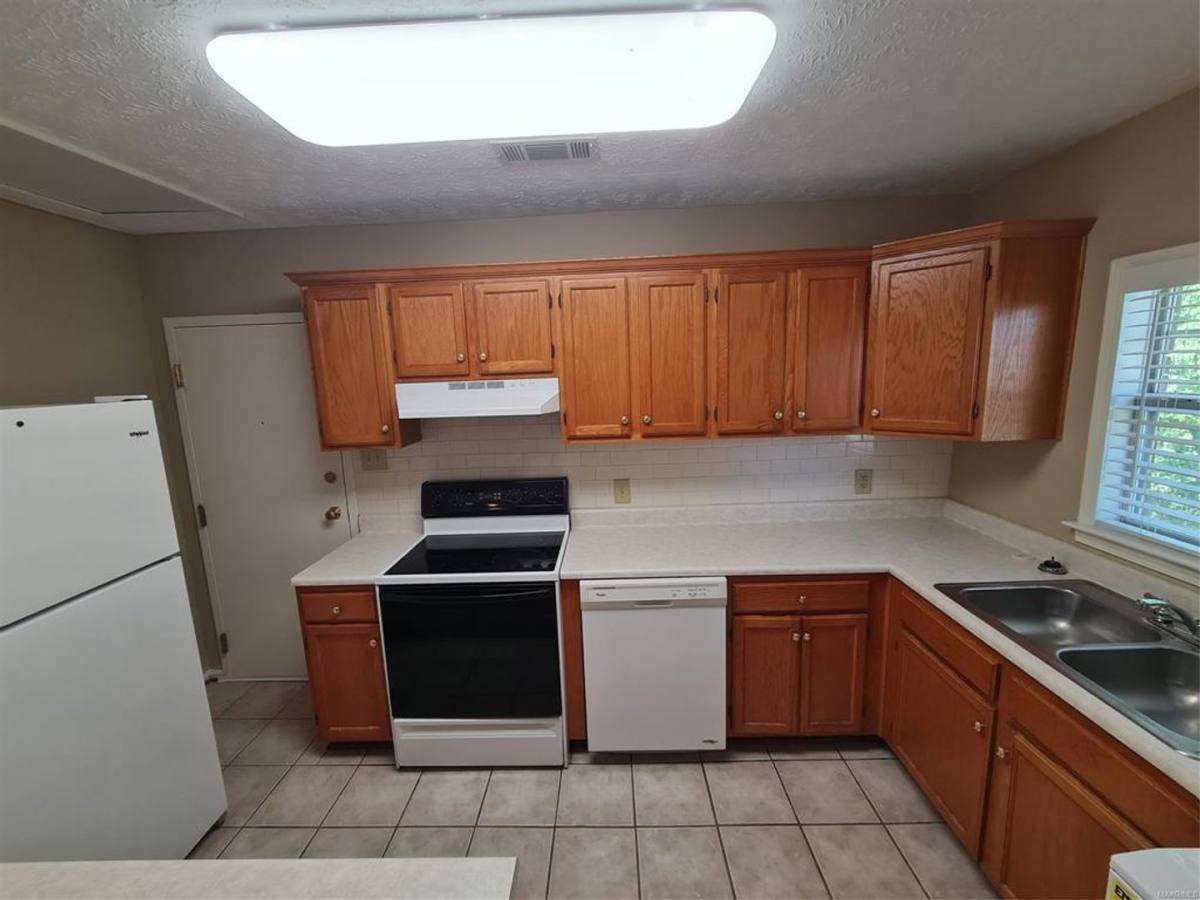 Apartment for rent at 3709 Le Bron Rd, Montgomery, AL 36111