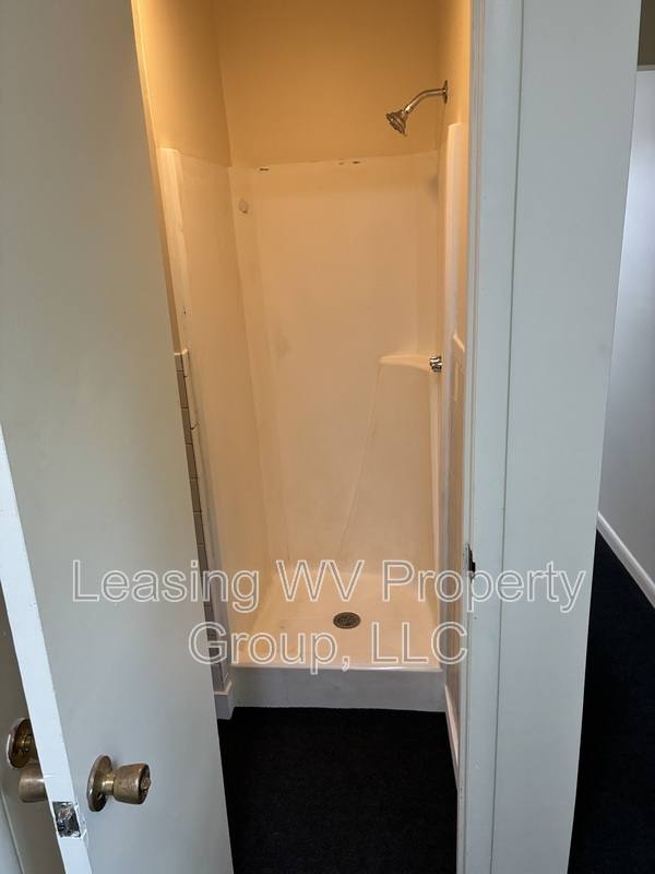 Apartment for rent at 401 Main Ave #1, Nitro, WV 25143