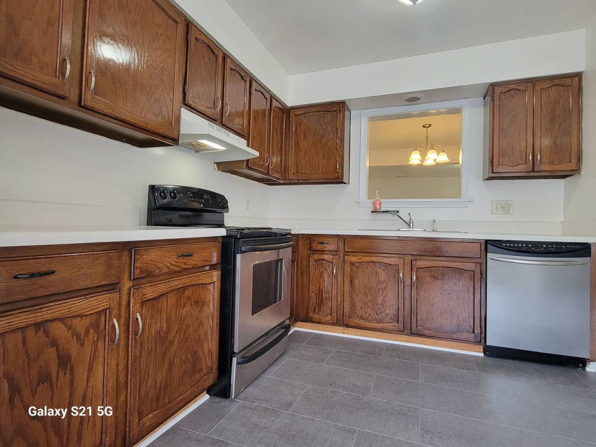 House for rent at 1563 Jameson Dr, Virginia Beach, VA 23464