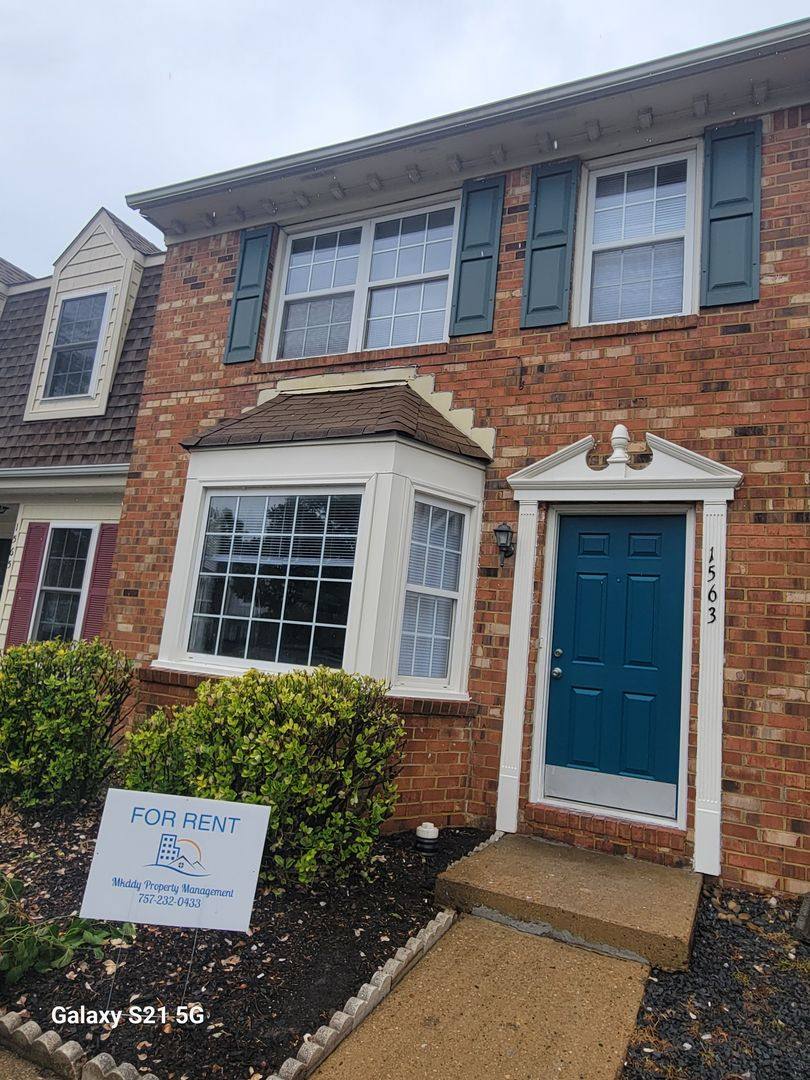 House for rent at 1563 Jameson Dr, Virginia Beach, VA 23464