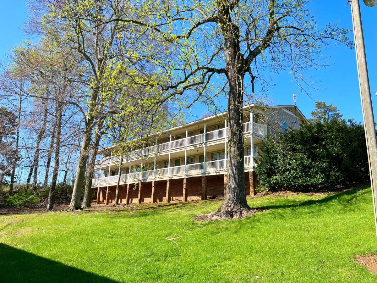 Apartment for rent at 6623 Nora Dr, Greensboro, NC 27410
