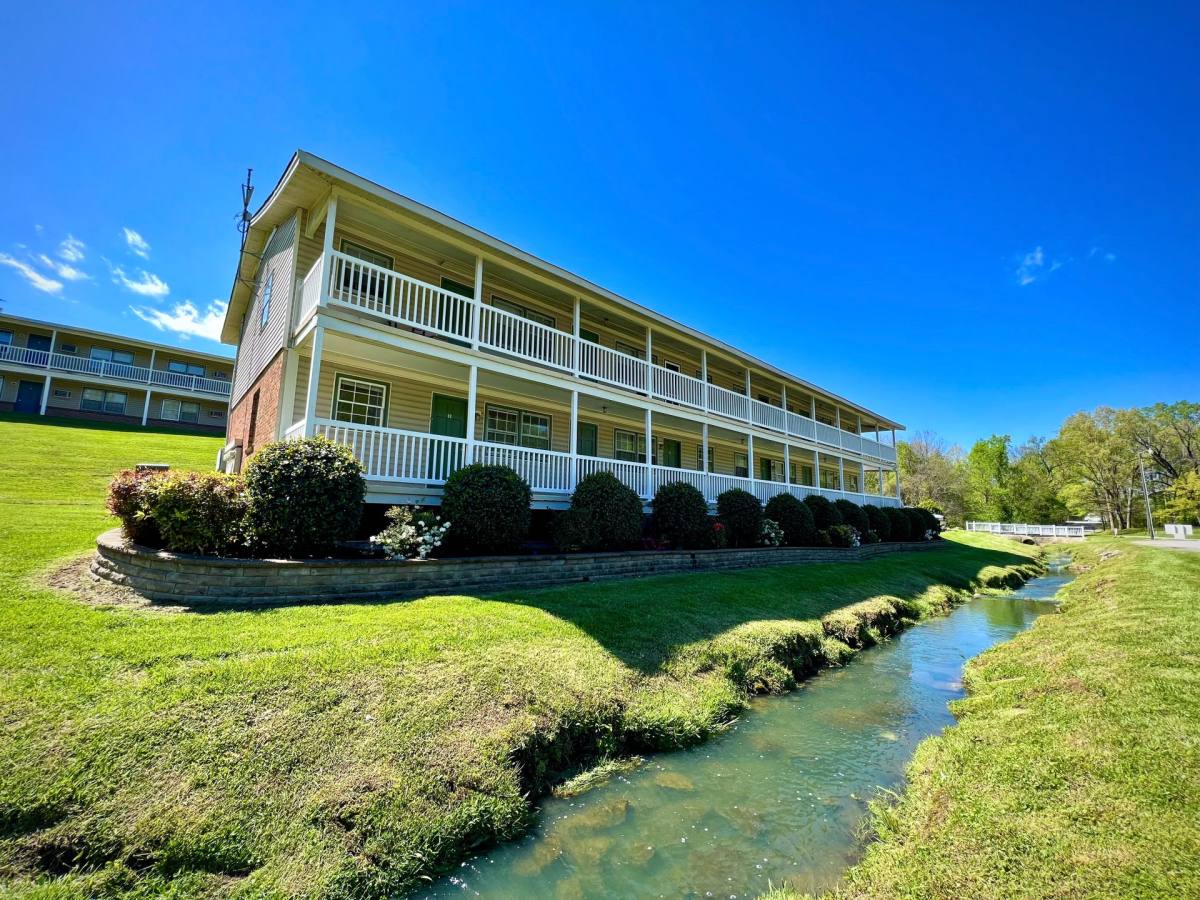 Apartment for rent at 6623 Nora Dr, Greensboro, NC 27410