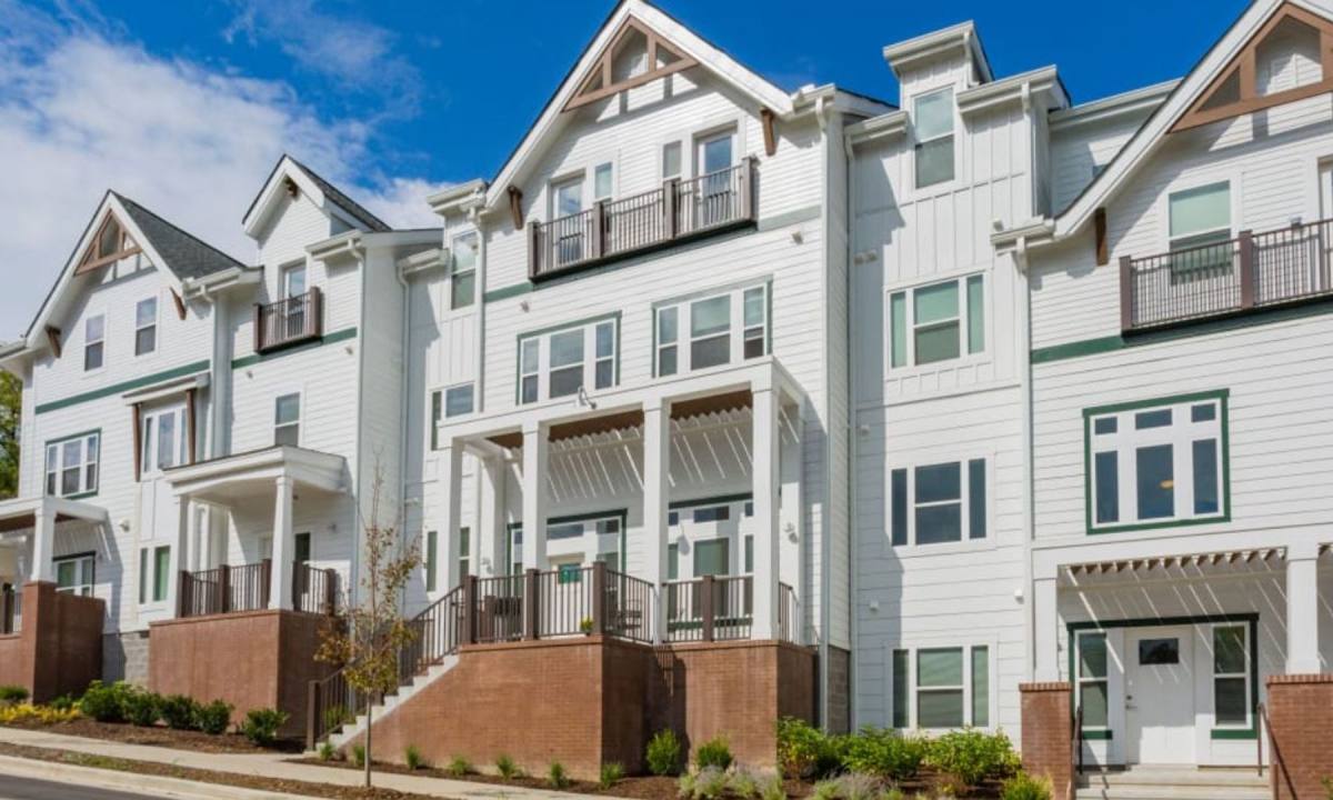 Apartment for rent at 821 Porter Rd, Nashville, TN 37206