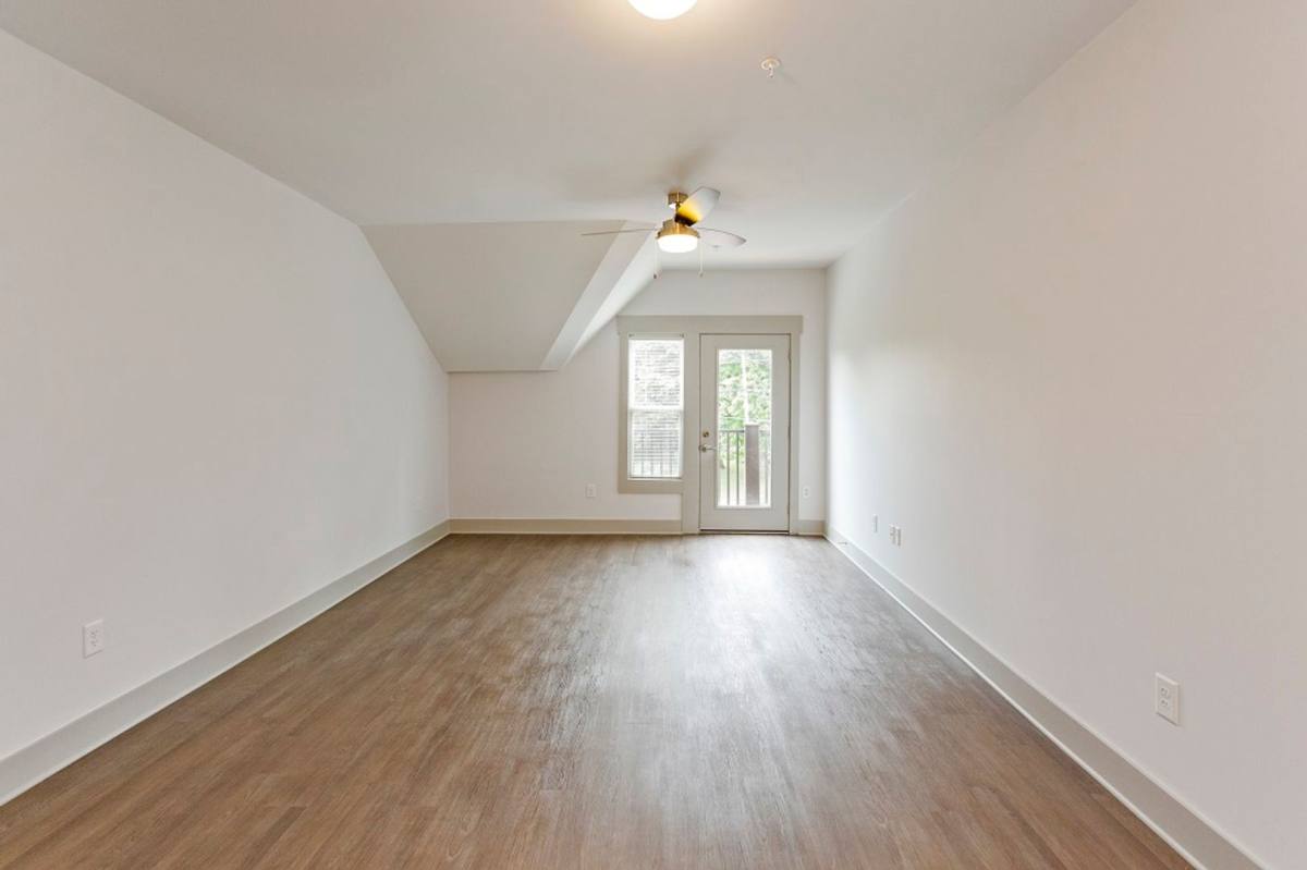 Apartment for rent at 821 Porter Rd, Nashville, TN 37206