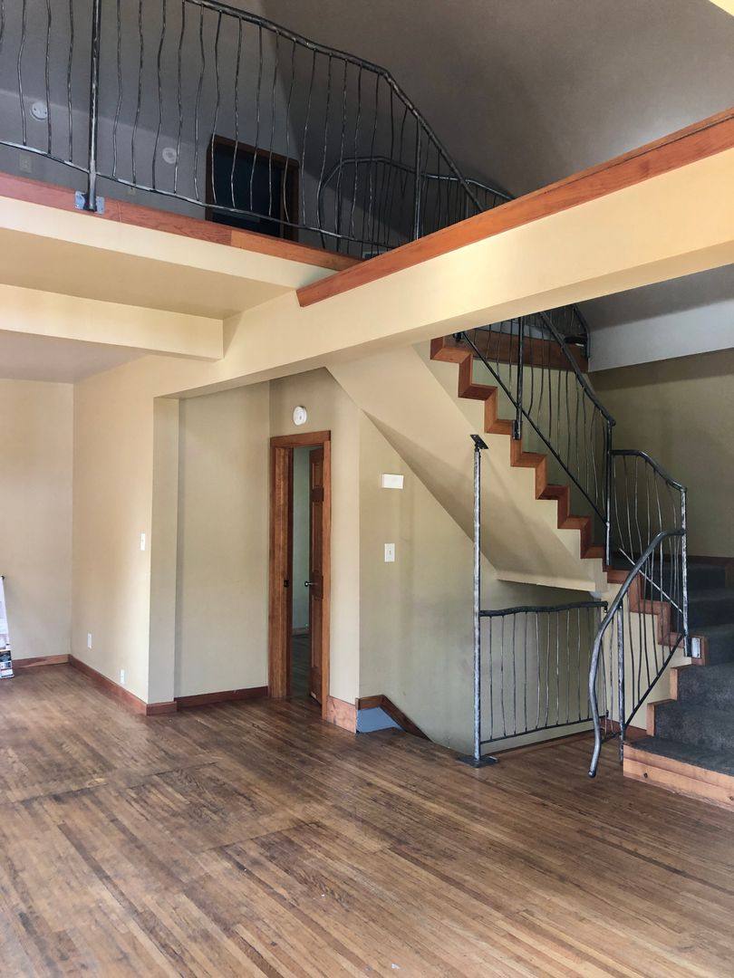 Apartment for rent at 507 Oak St, Rockford, IL 61104