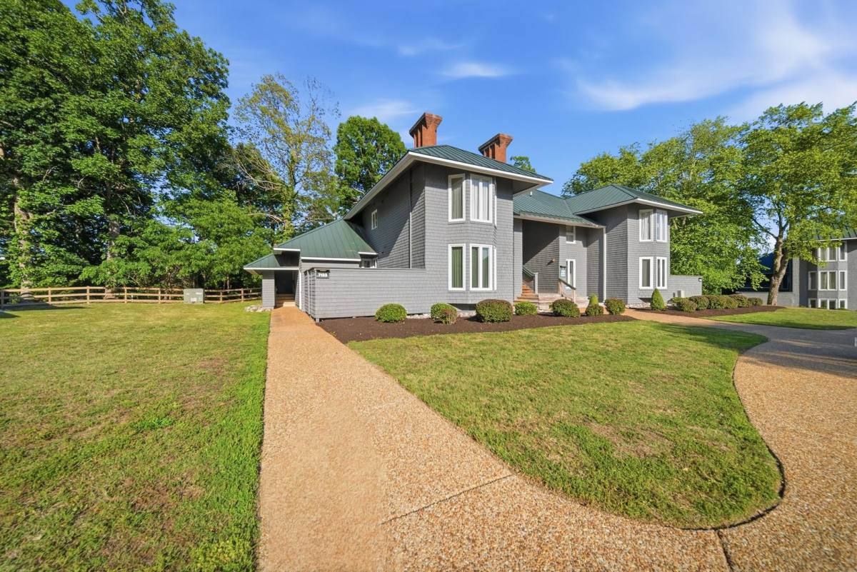 Condo for rent at 713 Graves Ordinary, Williamsburg, VA 23185