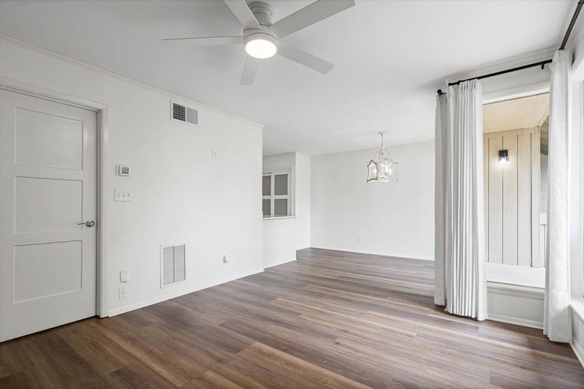 Condo for rent at 2024 Sea Cliff Dr N, Daphne, AL 36526
