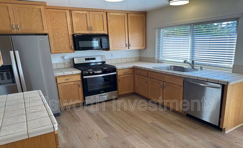 House for rent at 9914 Bourbon Court, San Diego, CA 92131
