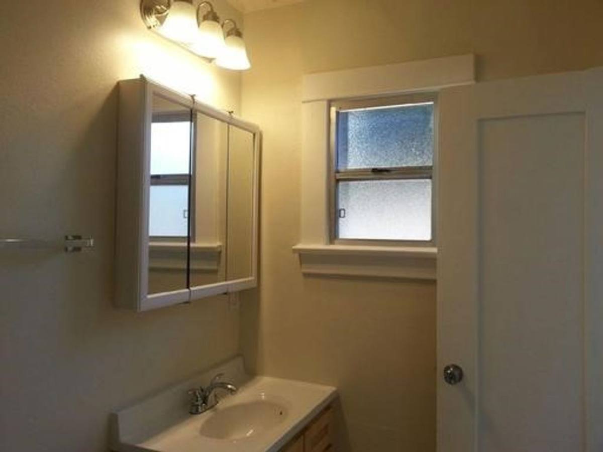 Apartment for rent at 1155 C Ravenna Ave, Wilmington, CA 90744