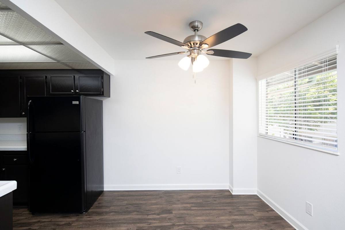Apartment for rent at 5151 Robinwood Rd, Bonita, CA 91902