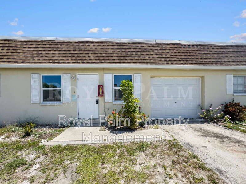 Apartment for rent at 6617 Warwick Circle, Fort Myers, FL 33919