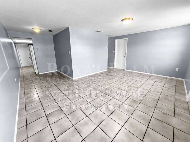 Apartment for rent at 6617 Warwick Circle, Fort Myers, FL 33919