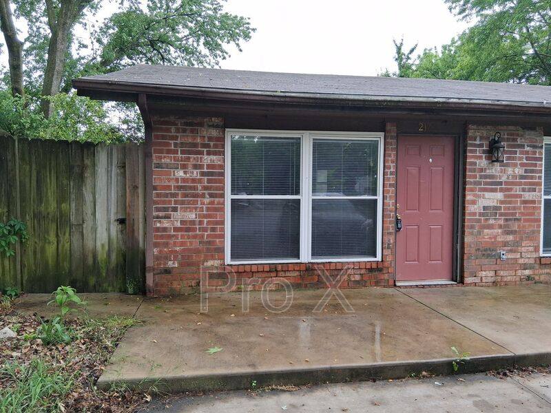 Apartment for rent at 217 E Adobe St, Fayetteville, AR 72703
