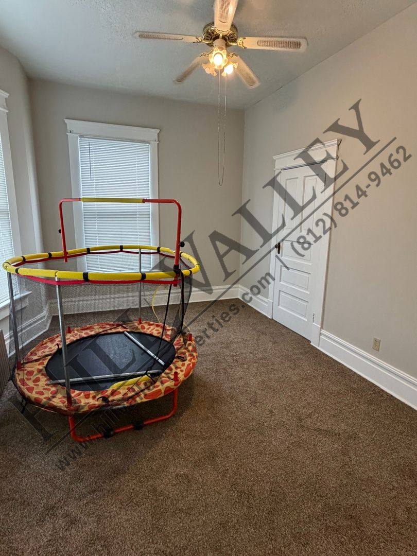 Apartment for rent at 722 S 5th St, Terre Haute, IN 47807