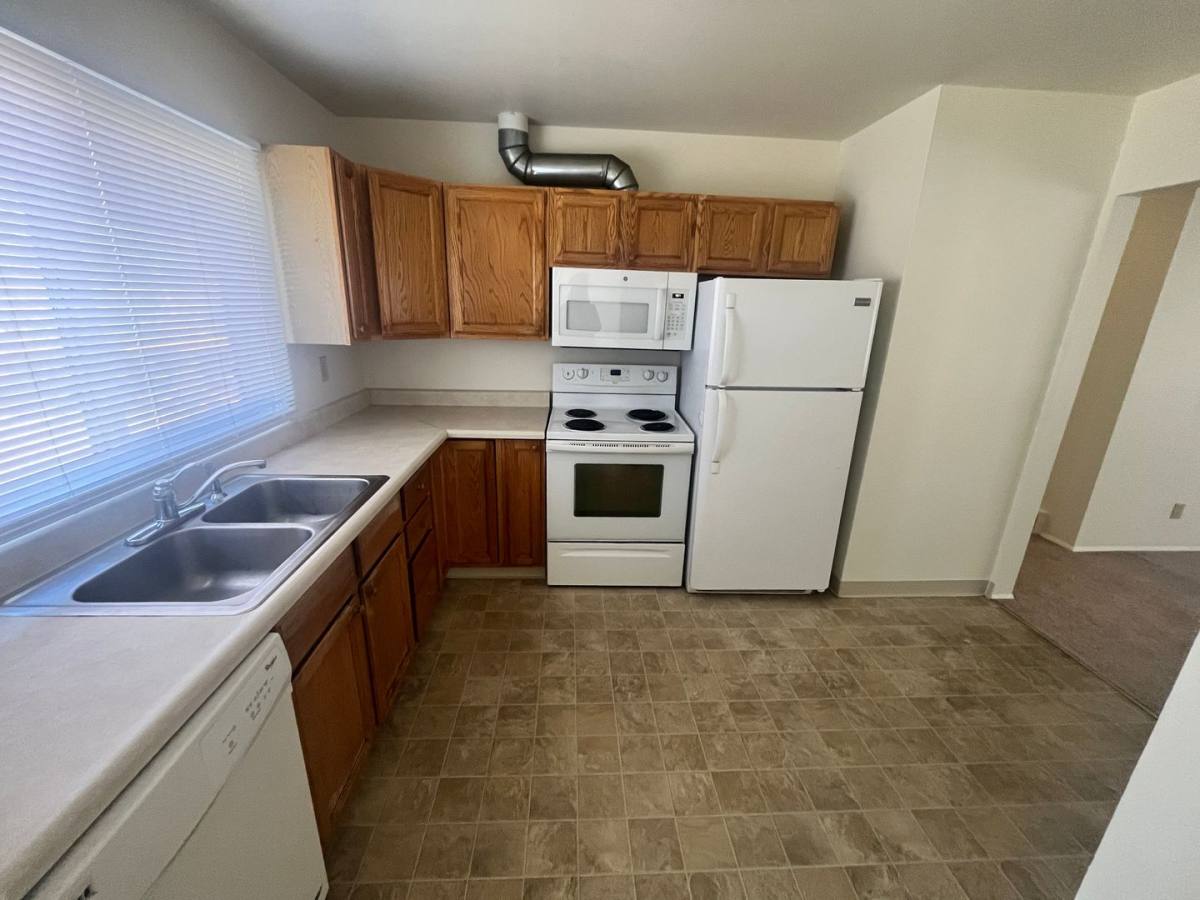 House for rent at 1702 Holmes Dr, Colorado Springs, CO 80909