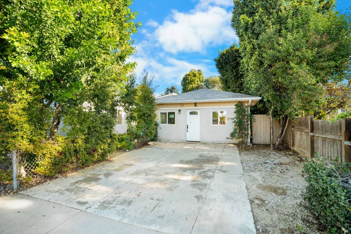 House for rent at 7118 1 2 Sunnybrea Ave, Winnetka, CA 91306
