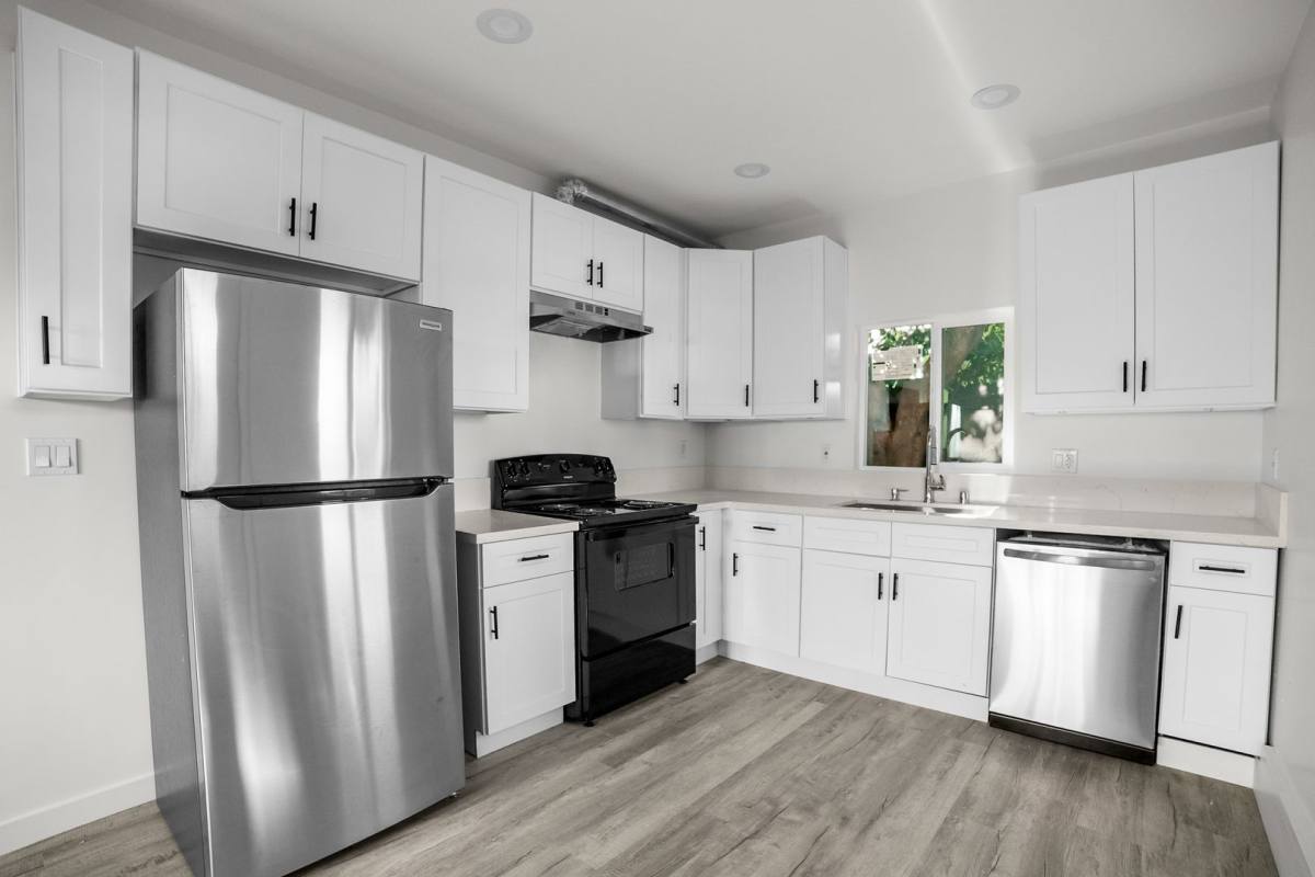 House for rent at 7118 1 2 Sunnybrea Ave, Winnetka, CA 91306