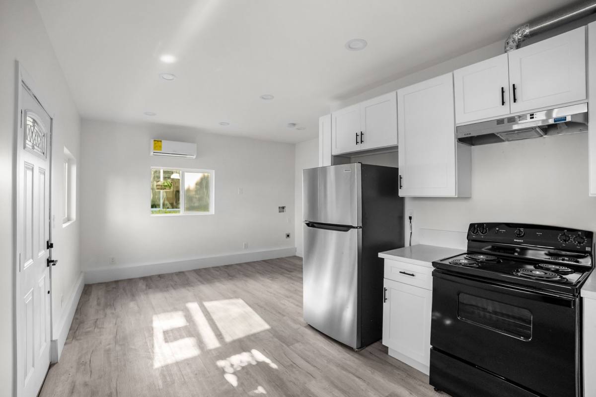House for rent at 7118 1 2 Sunnybrea Ave, Winnetka, CA 91306