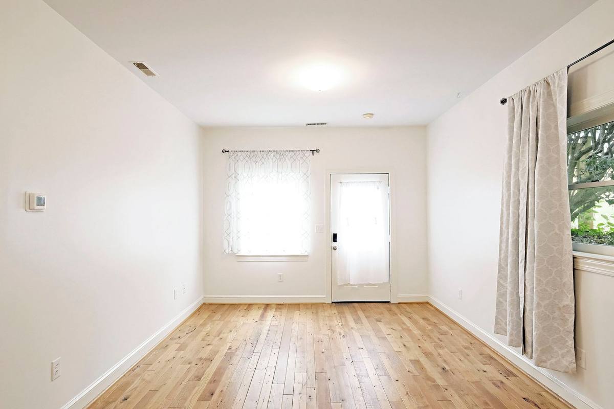 Apartment for rent at 1201 Poplar St, Charlottesville, VA 22902