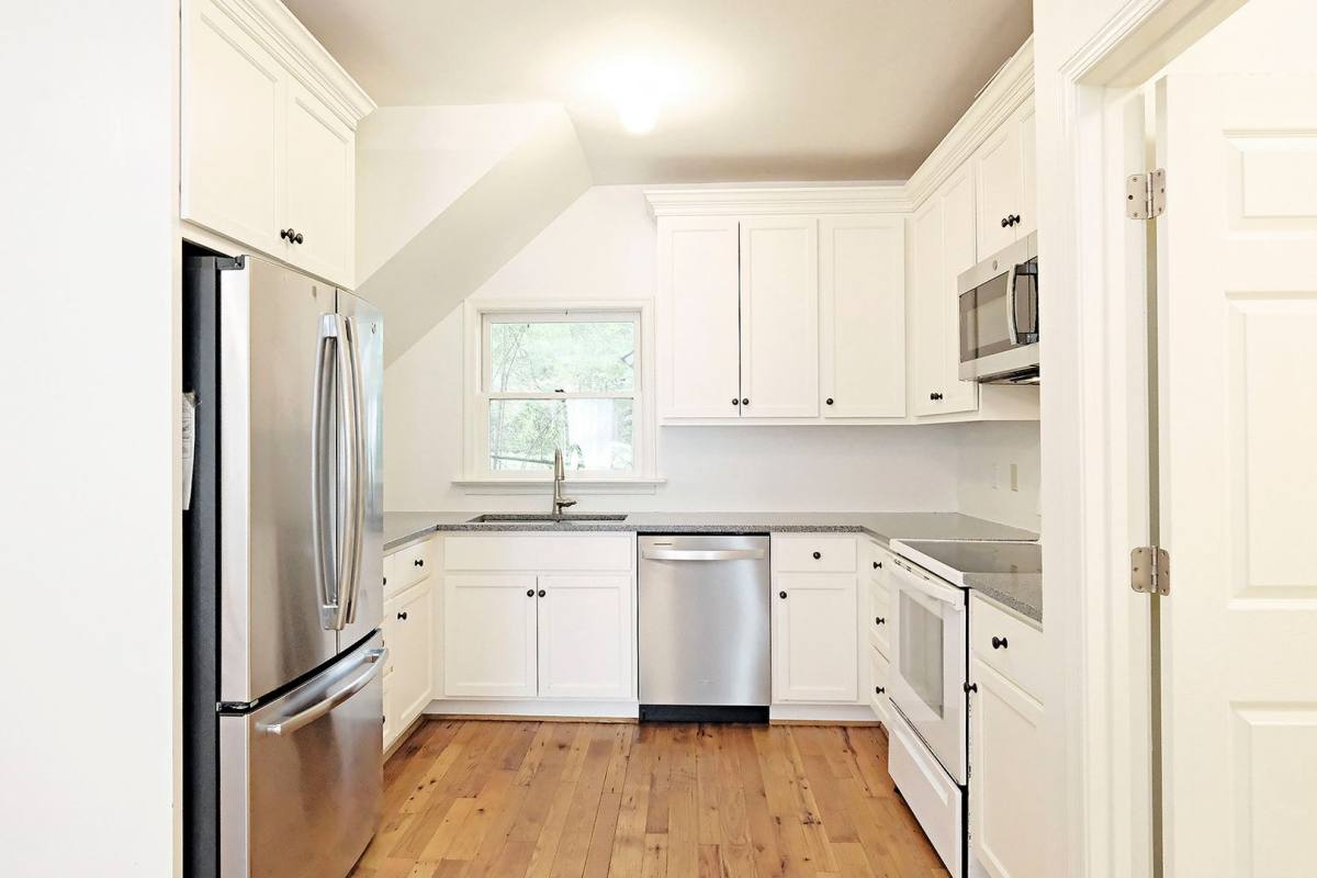 Apartment for rent at 1201 Poplar St, Charlottesville, VA 22902