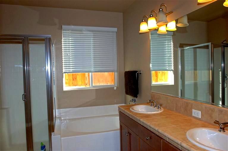 House for rent at 4044 Heritage Lane, Clovis, CA 93619