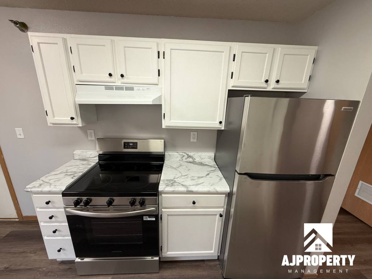 Apartment for rent at 1000 S Summit Ave, Sioux Falls, SD 57105