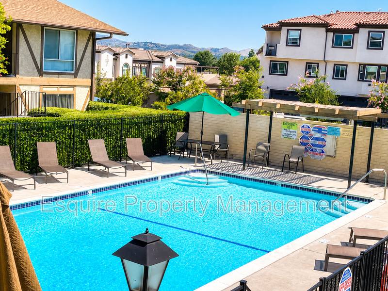 Apartment for rent at 951 Warwick Ave #P3, Thousand Oaks, CA 91360