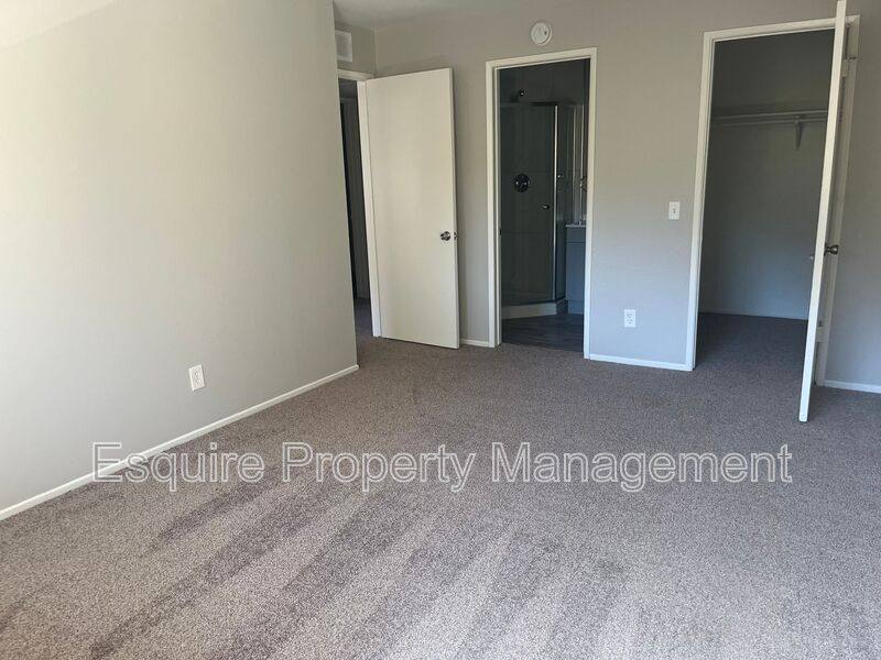 Apartment for rent at 951 Warwick Ave #P3, Thousand Oaks, CA 91360