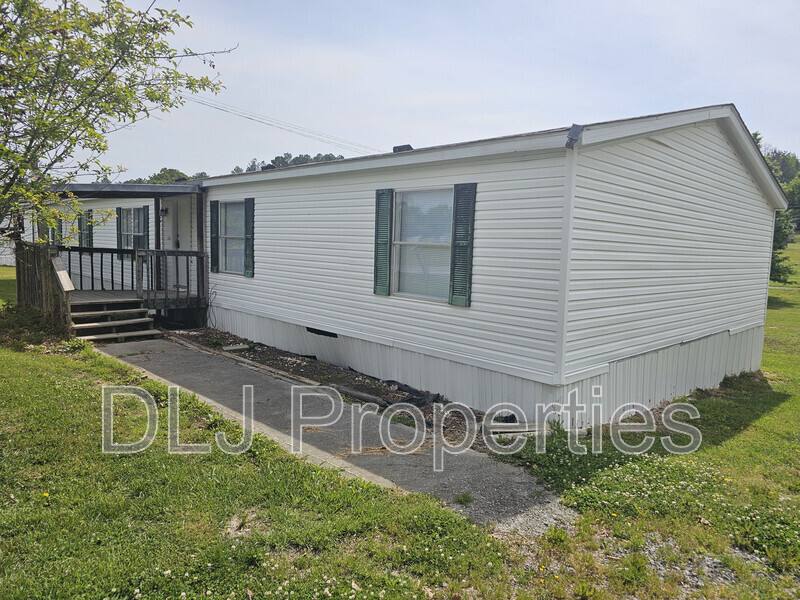 House for rent at 1376 Providence Rd, Sevierville, TN 37876