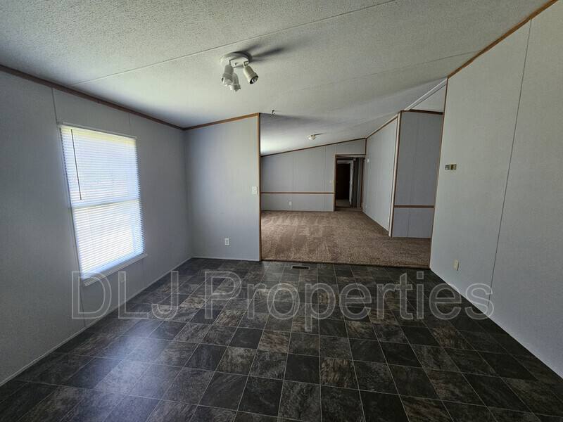 House for rent at 1376 Providence Rd, Sevierville, TN 37876