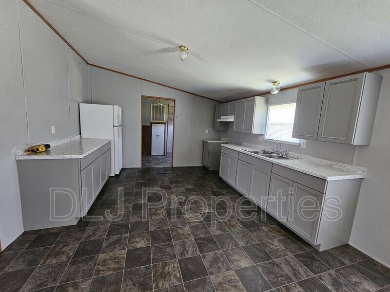 House for rent at 1376 Providence Rd, Sevierville, TN 37876