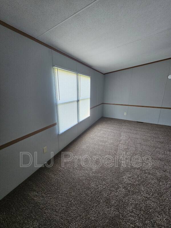 House for rent at 1376 Providence Rd, Sevierville, TN 37876