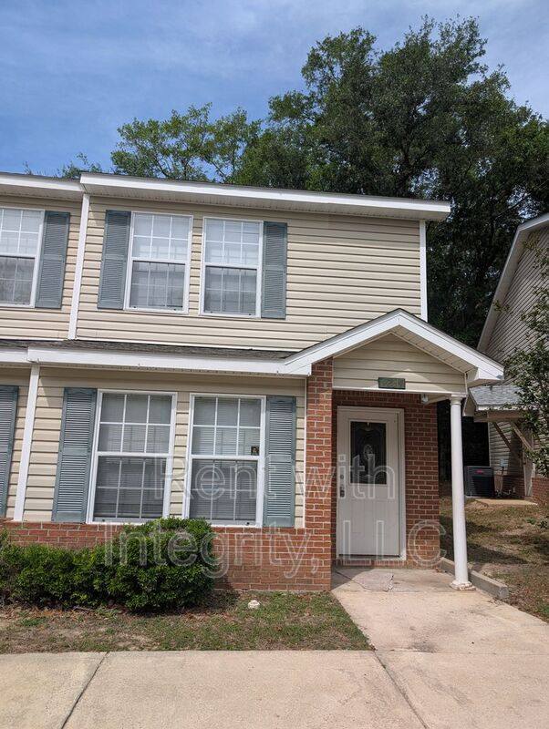 Townhouse for rent at 4234 Augustus Oak Court, Tallahassee, FL 32303