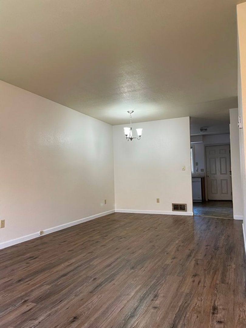 House for rent at 1714 Lakeview Ave, Klamath Falls, OR 97601