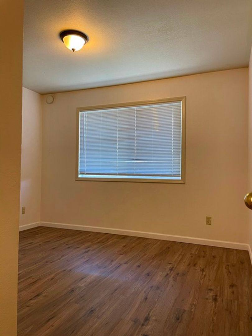 House for rent at 1714 Lakeview Ave, Klamath Falls, OR 97601