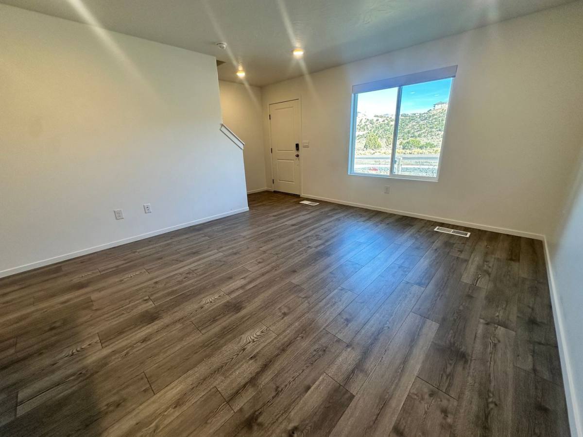 Townhouse for rent at 573 S May Dr, Cedar City, UT 84720