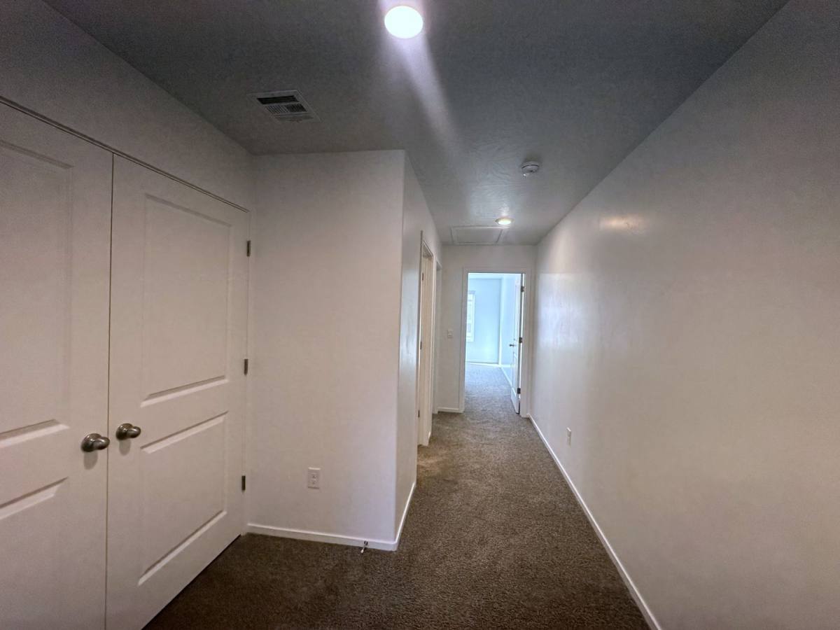 Townhouse for rent at 573 S May Dr, Cedar City, UT 84720