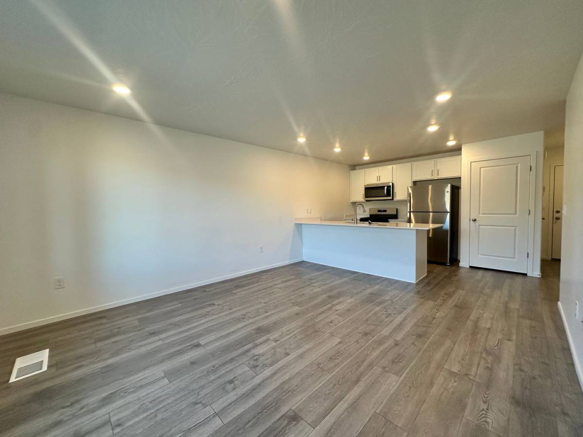 Townhouse for rent at 573 S May Dr, Cedar City, UT 84720