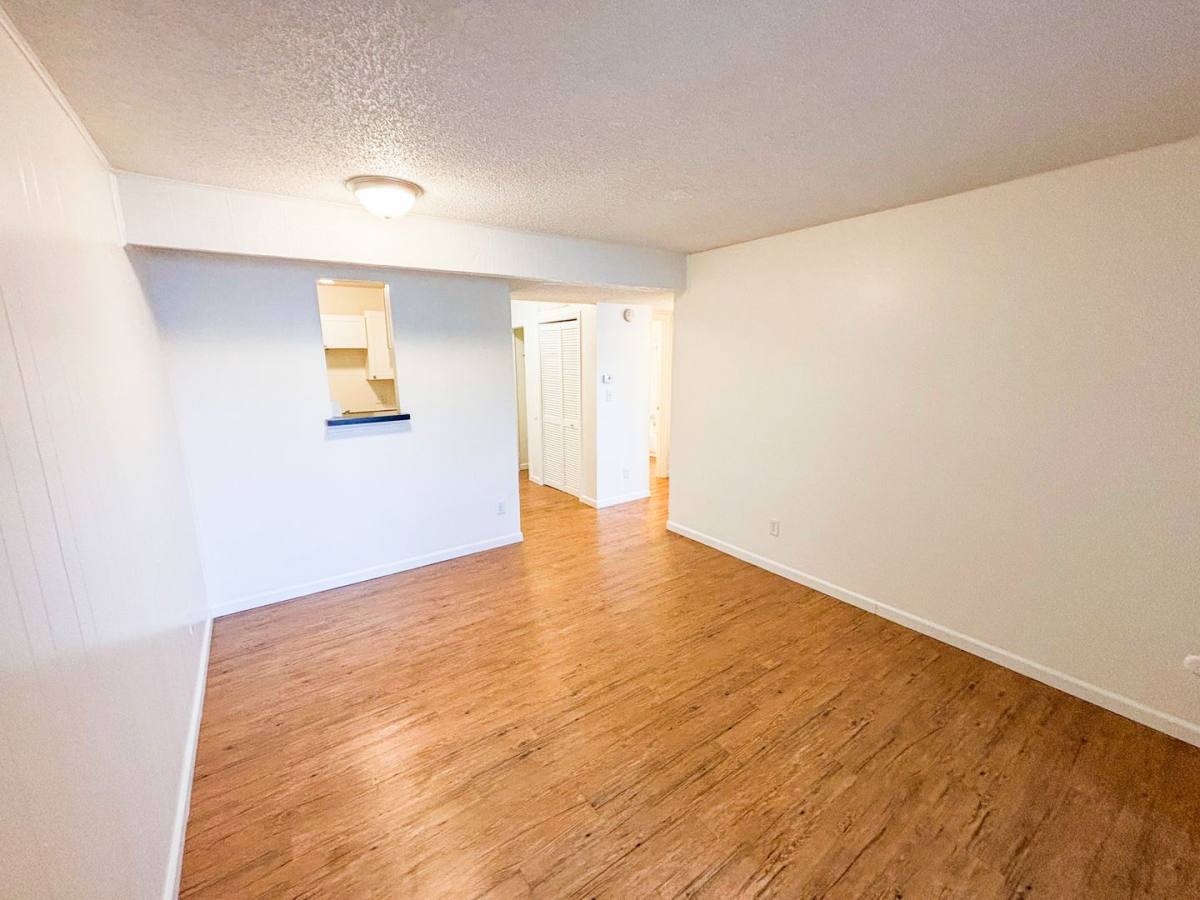 Apartment for rent at 1015 SW Garfield Ave, Topeka, KS 66604