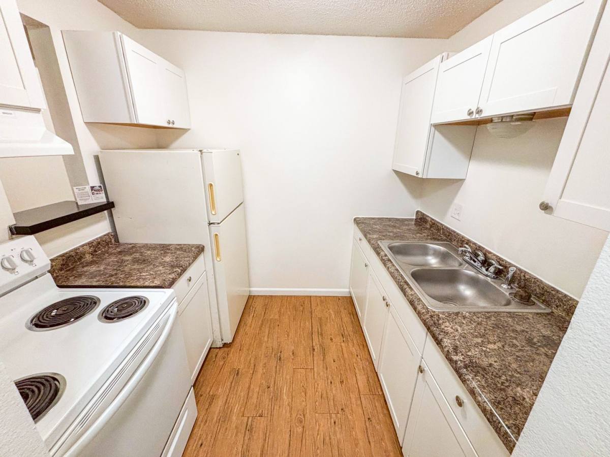 Apartment for rent at 1015 SW Garfield Ave, Topeka, KS 66604