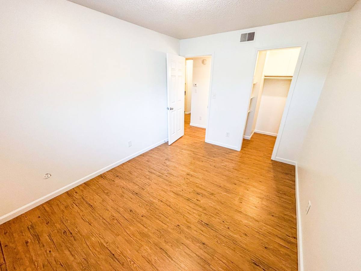 Apartment for rent at 1015 SW Garfield Ave, Topeka, KS 66604
