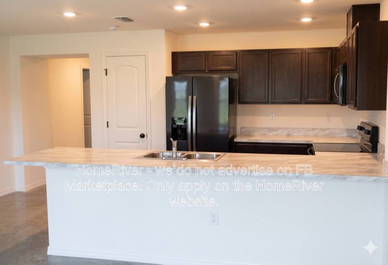 Townhouse for rent at 6391 Brant Bay Blvd #102, North Fort Myers, FL 33917
