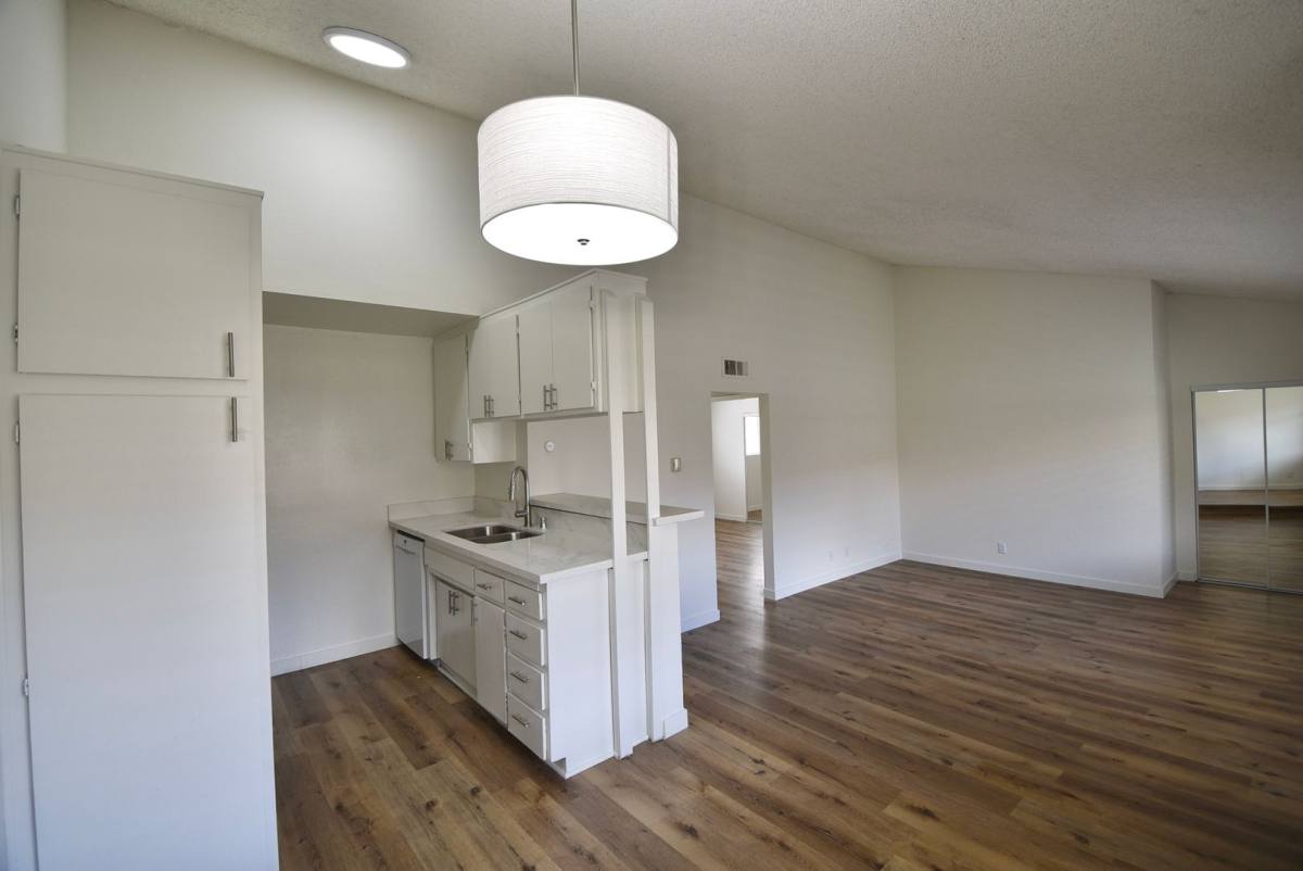 Apartment for rent at 21018 Gresham St, Canoga Park, CA 91304