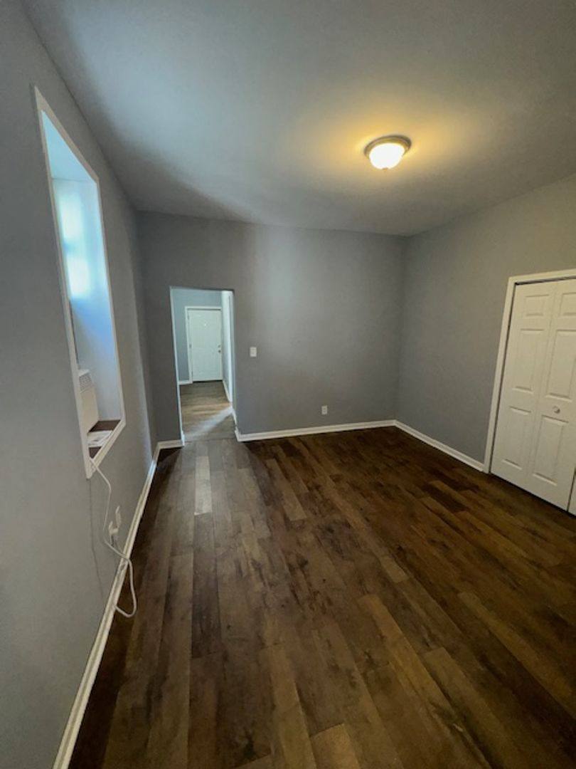 Apartment for rent at 900 Mary St, Evansville, IN 47710